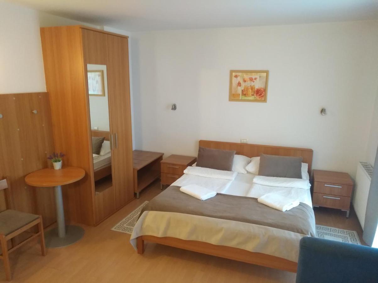 Garni Hotel Keltika Изола Экстерьер фото